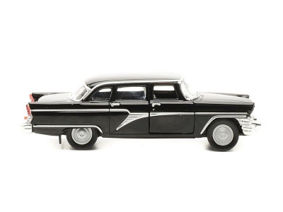 Машина Autotime "ГАЗ-13 "ЧАЙКА" гражданская 1:43