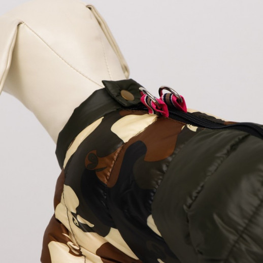 Комбинезон для собак "Камуфляж" (ДС 23, ОГ 30, ОШ 22 см), тёмно-зелёный