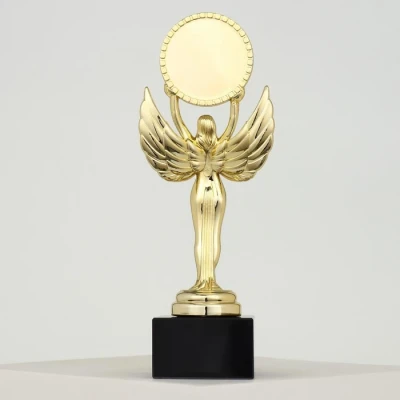 Фигура «Ника с шаром», подставка камень черная, 19 х 7 х 5 см
