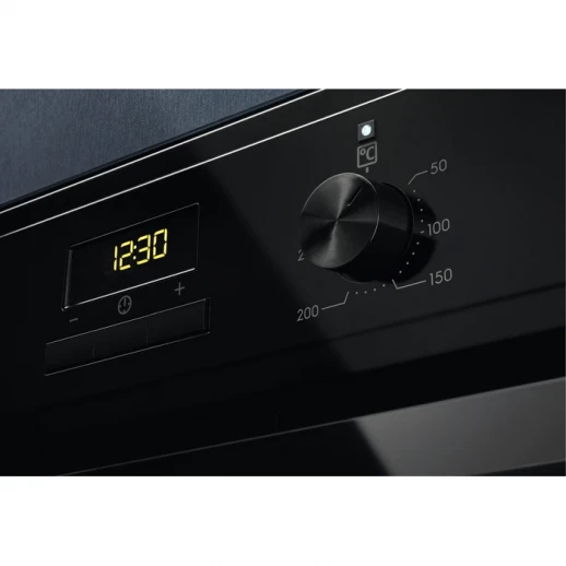 Встраиваемый духовой шкаф Electrolux EOF3H50BK