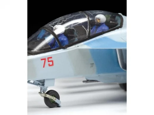 Сборная модель ZVEZDA Российский учебно-боевой самолет Як-130, 1/72