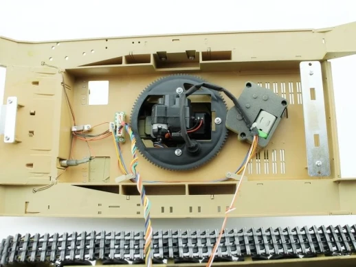 Р/У танк Taigen 1/16 Panzerkampfwagen IV Ausf.F2.Sd.Kfz (Германия) 2.4G, RTR, летний камуфляж