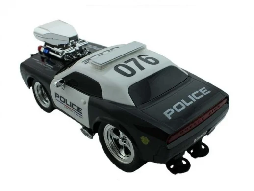 Р/У полицейская машина из серии "Muscle Сar" с гоночным Мотор. 1/16+свет+звук