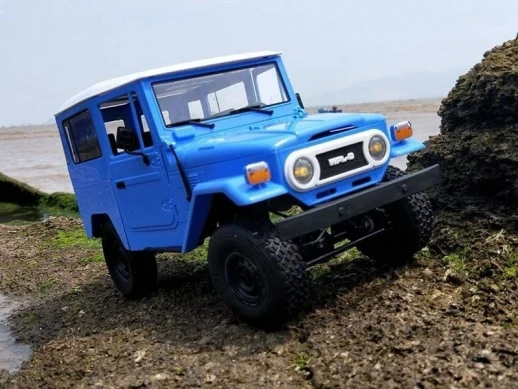 Радиоуправляемая машина WPL японский внедорожник FJ40 (голубая) 4WD 2.4G 1/16 RTR