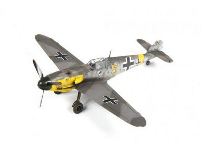 Сборная модель ZVEZDA Немецкий истребитель «Мессершмитт» BF-109 F2, подарочный набор, 1/48