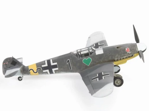 Сборная модель ZVEZDA Немецкий истребитель "Мессершмитт" Bf-109F4, 1/48