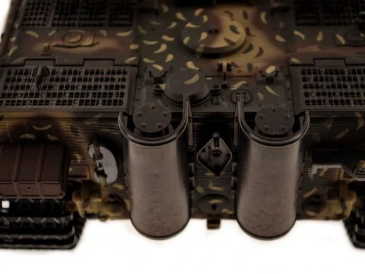 Р/У танк Torro Sturmtiger Panzer 1/16 2.4G, зеленый, ВВ-пушка, деревянная коробка