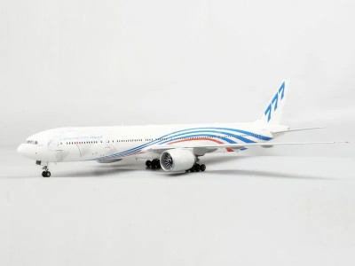 Сборная модель ZVEZDA Пассажирский авиалайнер Боинг 777-300 ER, 1/144