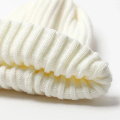 Шапка женская MINAKU "Трюфель" цвет молочный