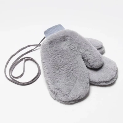 Варежки на иск.меху MINAKU пушистые 25 см серый