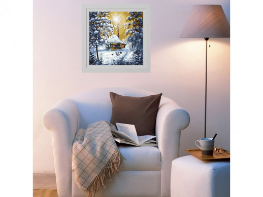 Картина по номерам 30х30 ЗИМНЯЯ ИЗБУШКА (17 цветов)