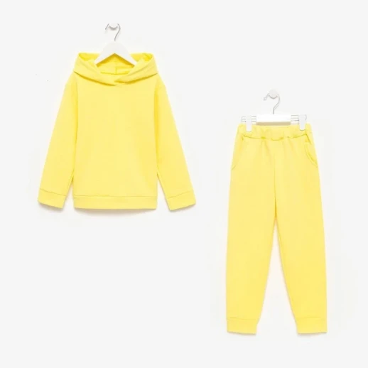 Костюм для девочки (толстовка, брюки) с НАЧЁСОМ, цвет жёлтый, рост 140 см