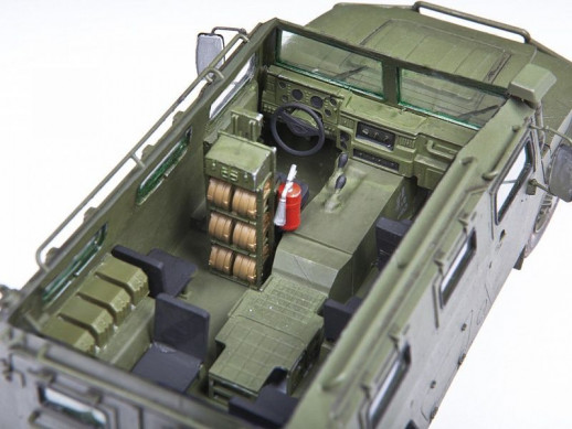 Сборная модель ZVEZDA Российский бронеавтомобиль ГАЗ "ТИГР", 1/35