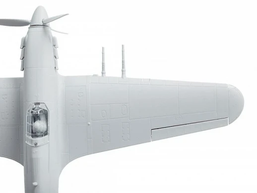 Сборная модель ZVEZDA Британский истребитель"Хоукер Харрикейн IIC", 1/72