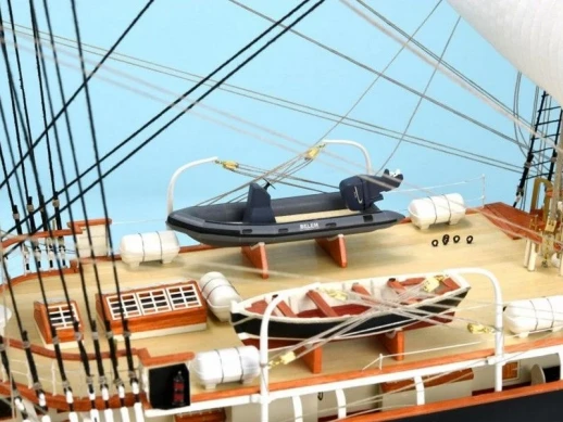 Сборная деревянная модель корабля Artesania Latina BELEM, 1/75