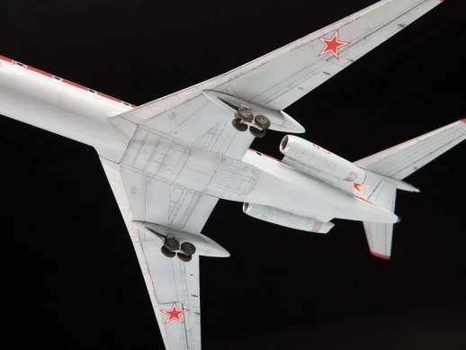Сборная модель ZVEZDA Учебно-тренировочный самолёт ТУ-134УБЛ, 1/144