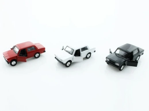 Машина 1:34 Лада 2105 свет, звук, инерция (1/12шт.) б/к