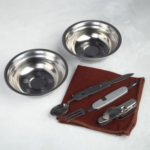 Набор посуды «Лучший рыбак»: термос 0.5 л, тарелка 300 мл, 2 шт., кружка 200 мл, 2 шт., мультитул 2 шт.