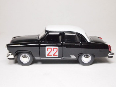 Машина Autotime "ГАЗ-21 "ВОЛГА" ралли 1964 год 1:43