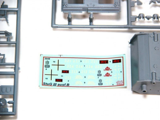 Сборная модель ZVEZDA Немецкое штурмовое орудие Штурмгешутц III (StuGIII AusfB), 1/35